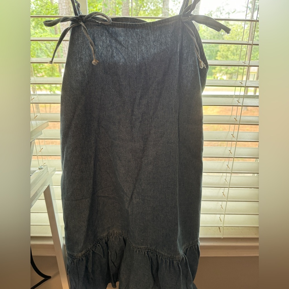 Denim dress!